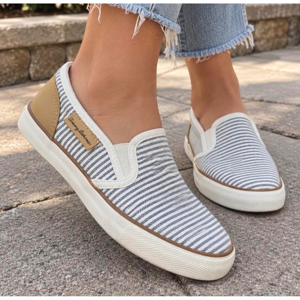 Tommy Bahama Blue White Striped Slip On Sneakers Womens 8.5